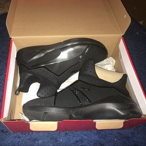 Brand new. Never worn puma black size 9 US womens
