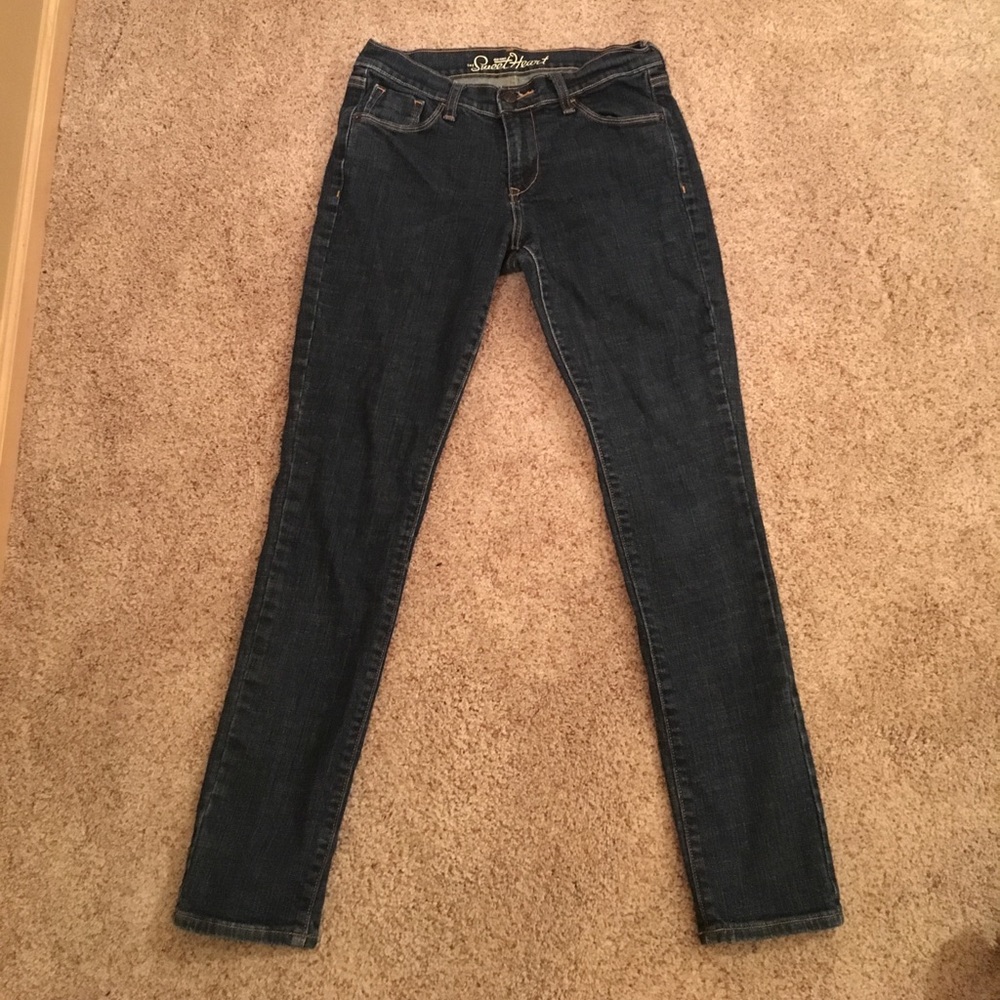 Old Navy Sweetheart skinny jeans in size 4
