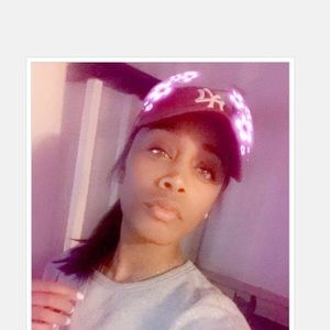 Meet your Posher, Sundae