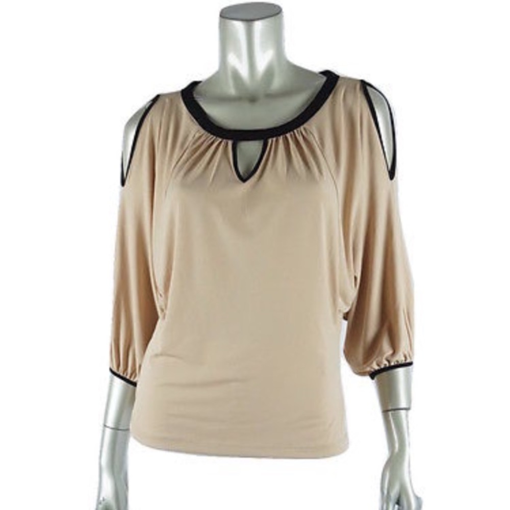 ECI NEW YORK Sesame Cold-Shoulder Knit Top