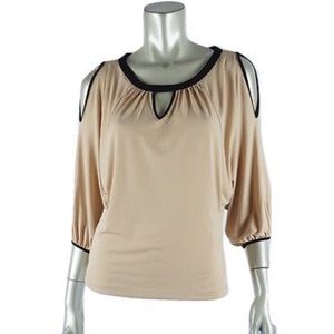 ECI NEW YORK Sesame Cold-Shoulder Knit Top