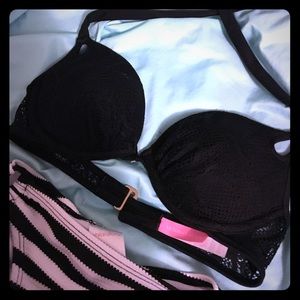 Victoria's Secret Bikini Top🌺