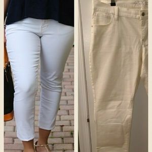 Classic White Jeans NWOT