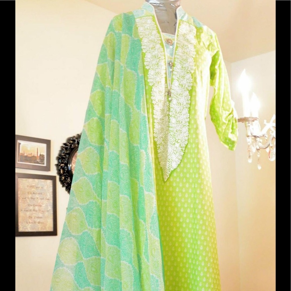 Pakistani mausamery lawn embroidered shirt  dopata