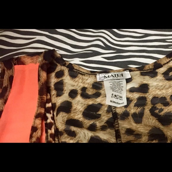 Matri U.S.A. Medium Orange/ Cheetah Print Blouse. - Picture 3 of 3