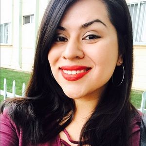 Meet your Posher, Jasmine