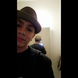 Meet your Posher, Ray