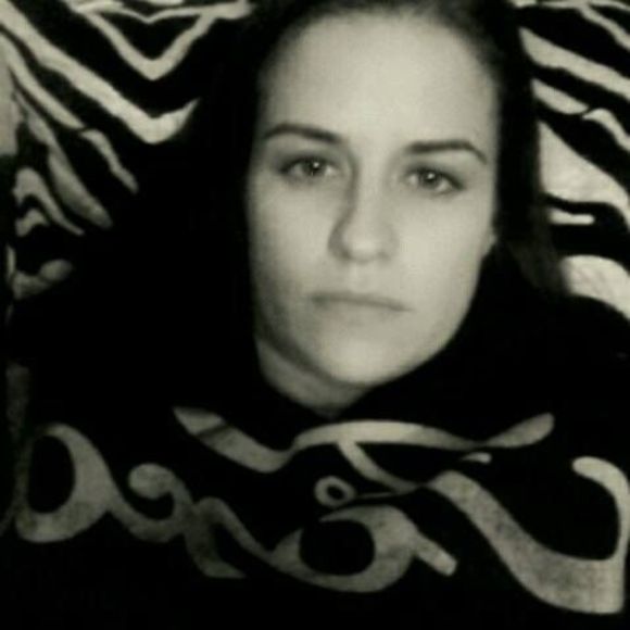 Meet your Posher, Amanda - Picture 1 of 1