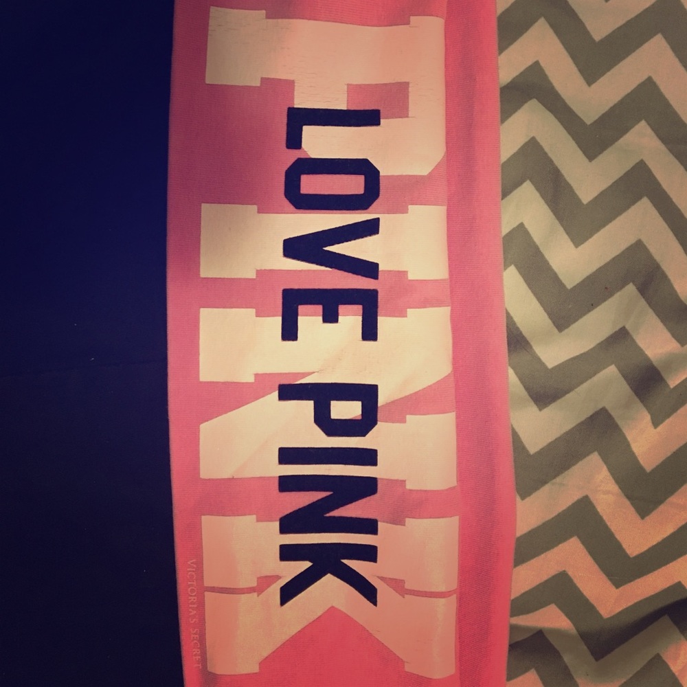 Traded - VS pink shorts