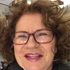 Meet your Posher, Brenda