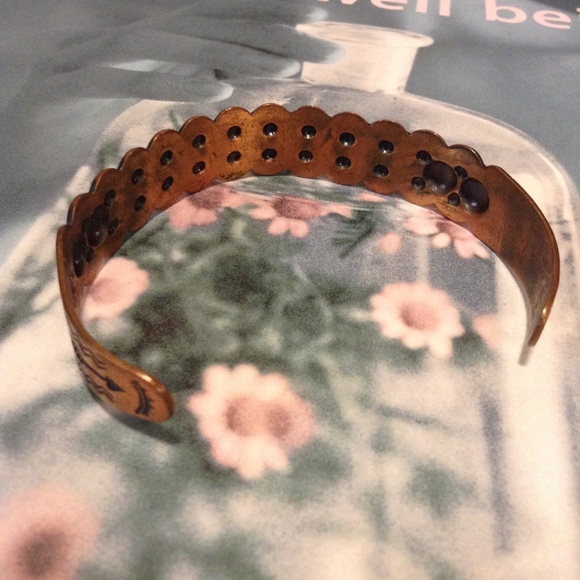 Vintage Solid Cooper Cuff Bracelet - Picture 4 of 8