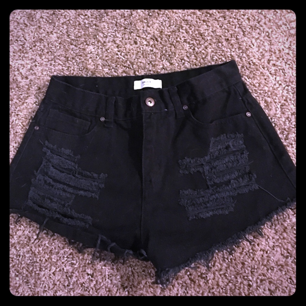 Black Cut Off Shorts 🎀