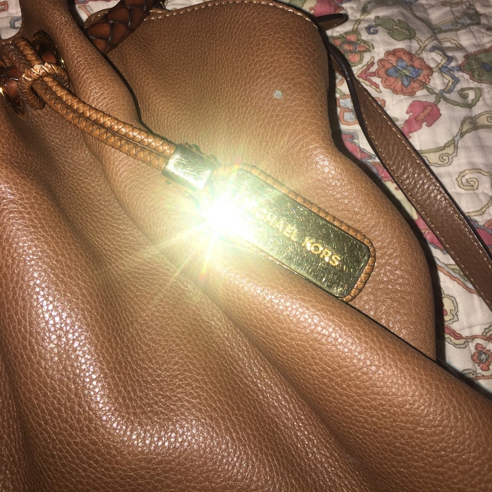Michael Kors Purse ⭐️⭐️FINAL PRICE⭐️⭐️ - Picture 5 of 7
