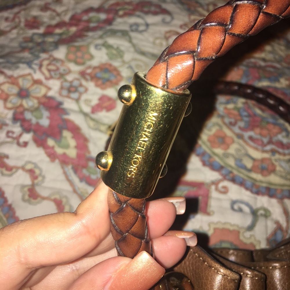 Michael Kors Purse ⭐️⭐️FINAL PRICE⭐️⭐️ - Picture 6 of 7