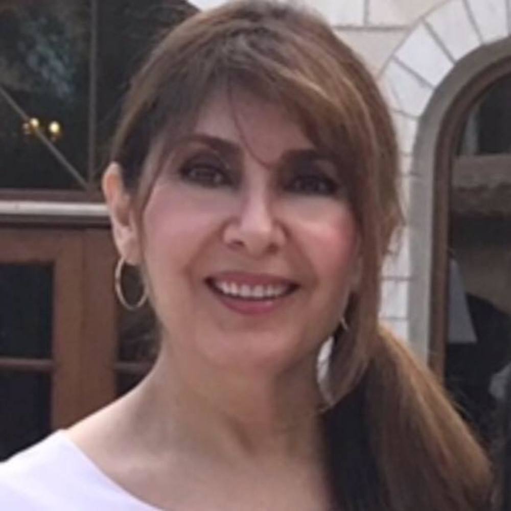 Meet your Posher, Caroline