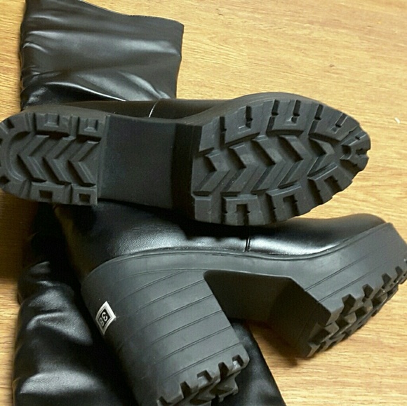 Boots - Picture 2 of 3