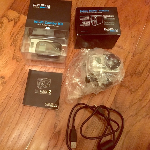 GoPro Hero 2 w/ WiFi Combo Kit - Picture 1 of 4