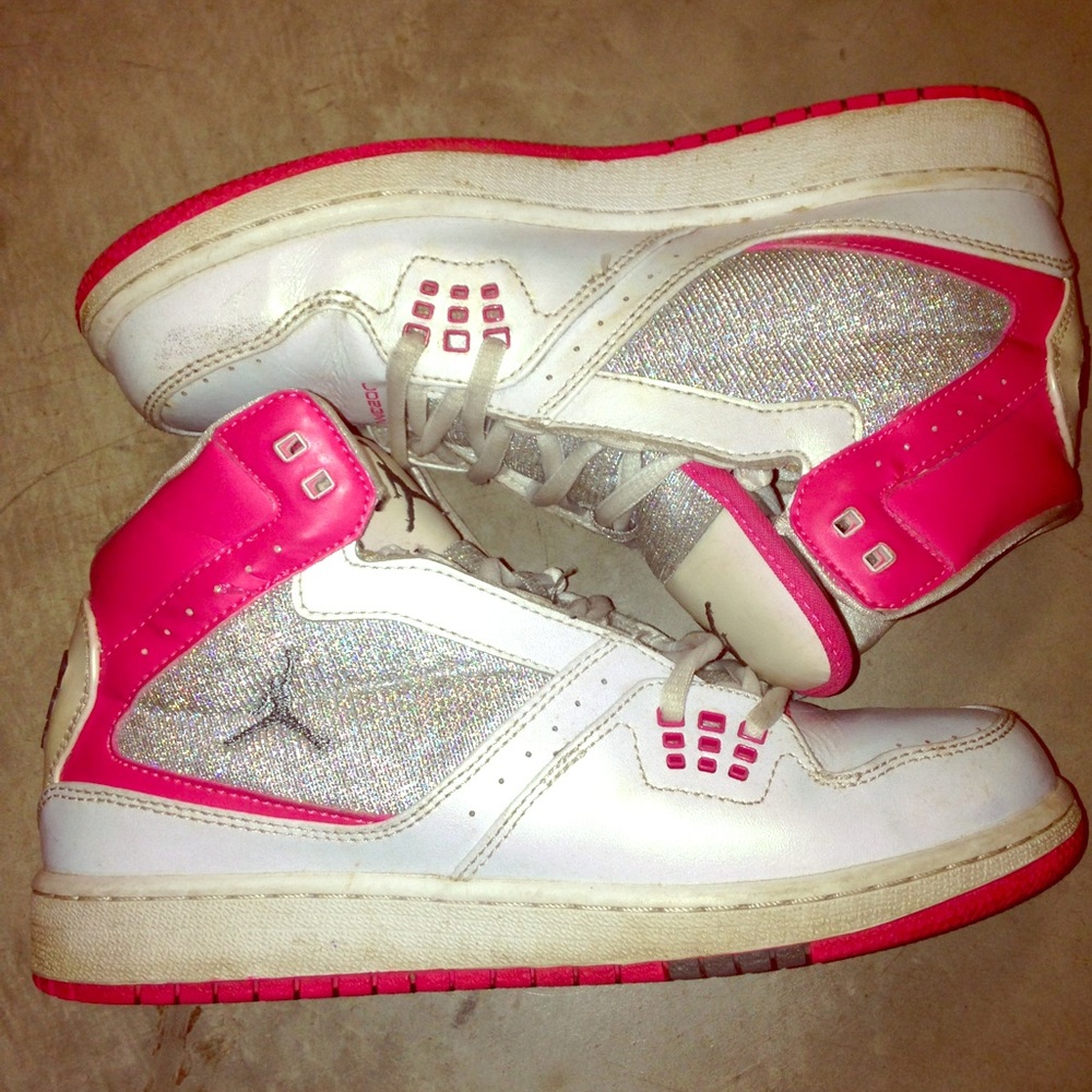 Size 7 girls jordans