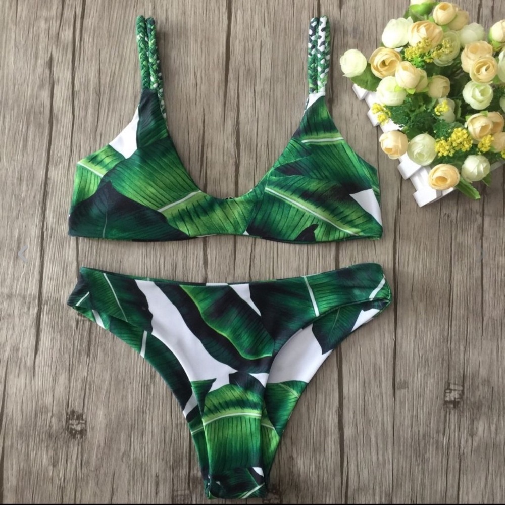 🌴RESTOCK🌴GREEN AND WHITE PALM LEAVES BIKINI - Picture 4 of 8