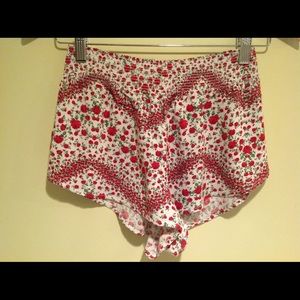 Floral summery shorts