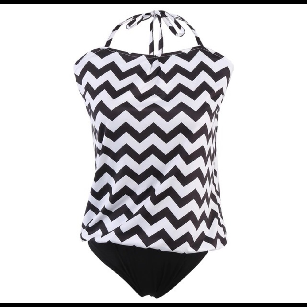 XL chevron top and bikini swimwear