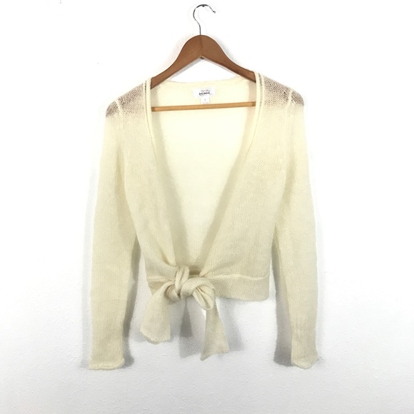LOFT Sweaters - Loft Shrug
