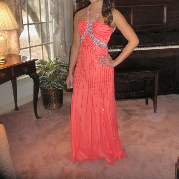 Dresses & Skirts - Sequin Coral Prom Dress!✨