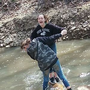 Meet your Posher, Hailey