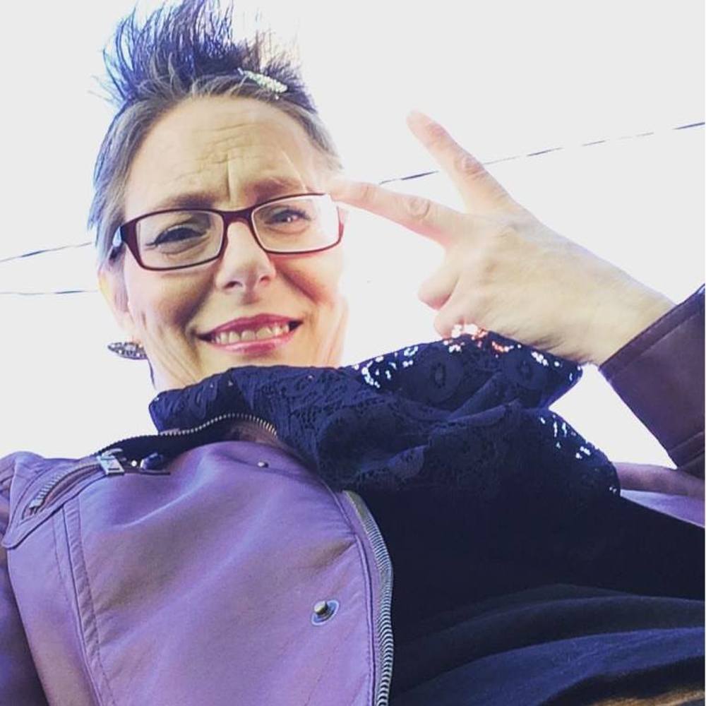 Meet your Posher, Eva