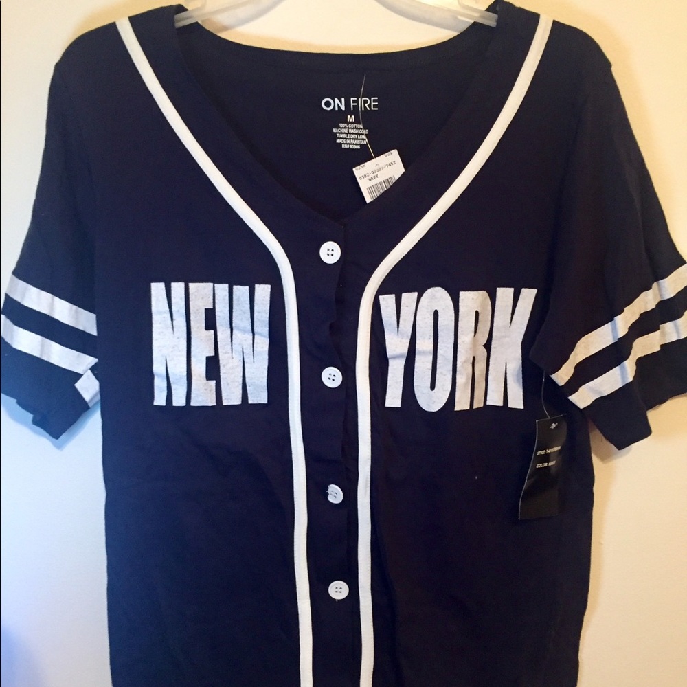 TODAY'S SALE✨ NEW YORK Jersey-type button down