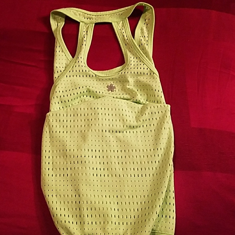 Workout tank top