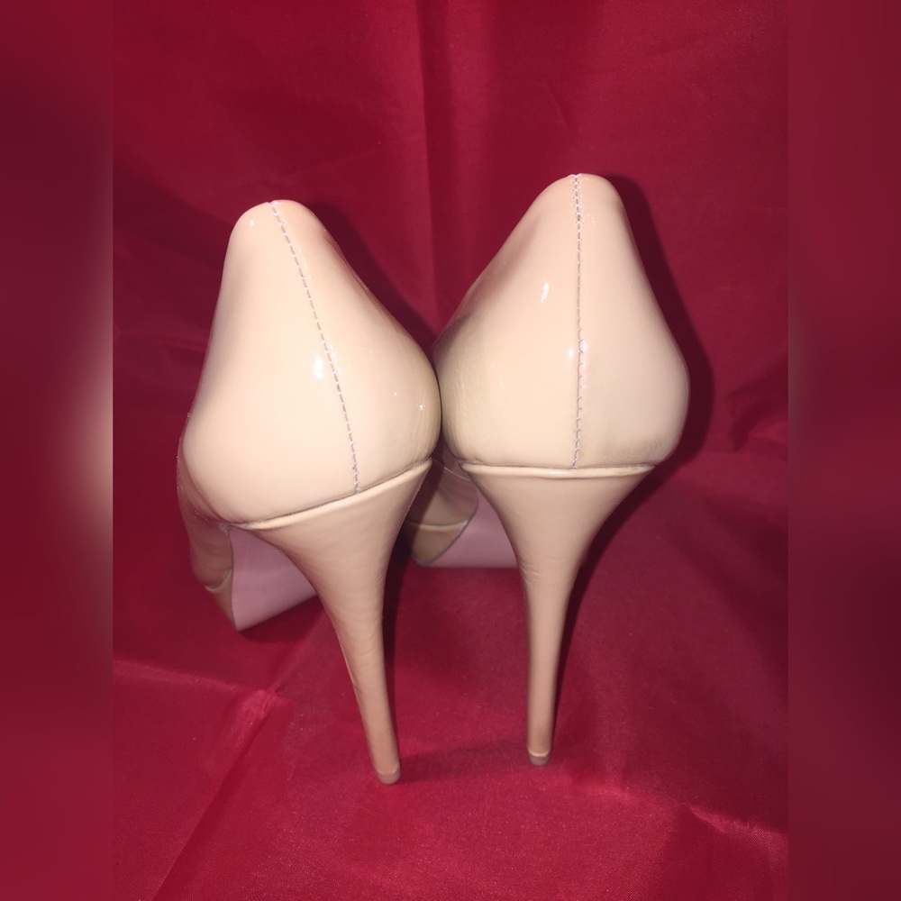 Nude patent pumps by Kelsi Dagger - Picture 3 of 5