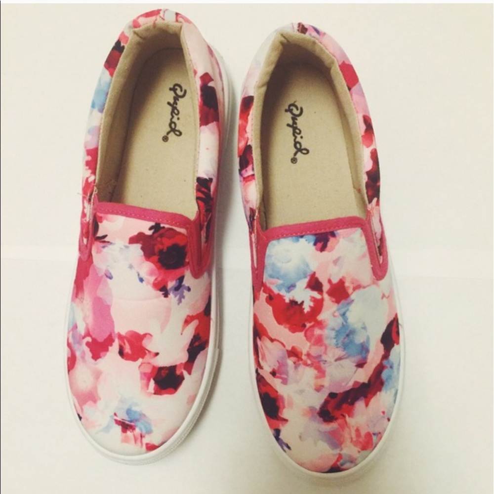 New floral slip ons. - Picture 1 of 4