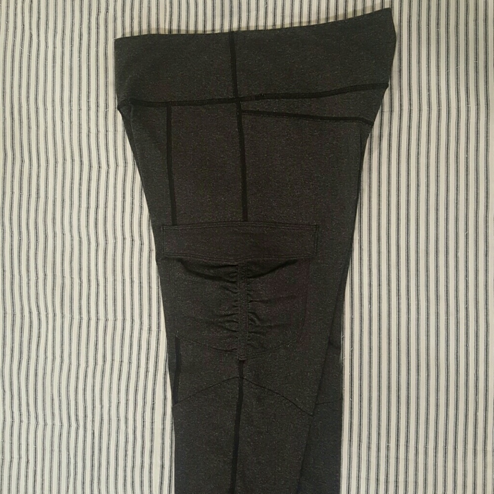 Lululemon RARE camel cargo zip leggings - Picture 3 of 8