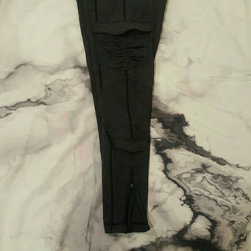 Lululemon RARE camel cargo zip leggings - Picture 4 of 8
