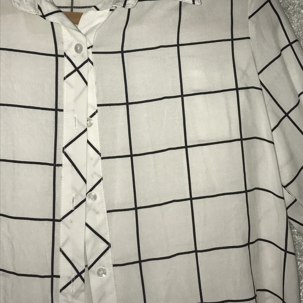 Grid Buttn Down - Picture 3 of 3