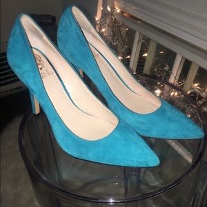 Pointy toe turquoise heels size 7.5 Vince Camuto