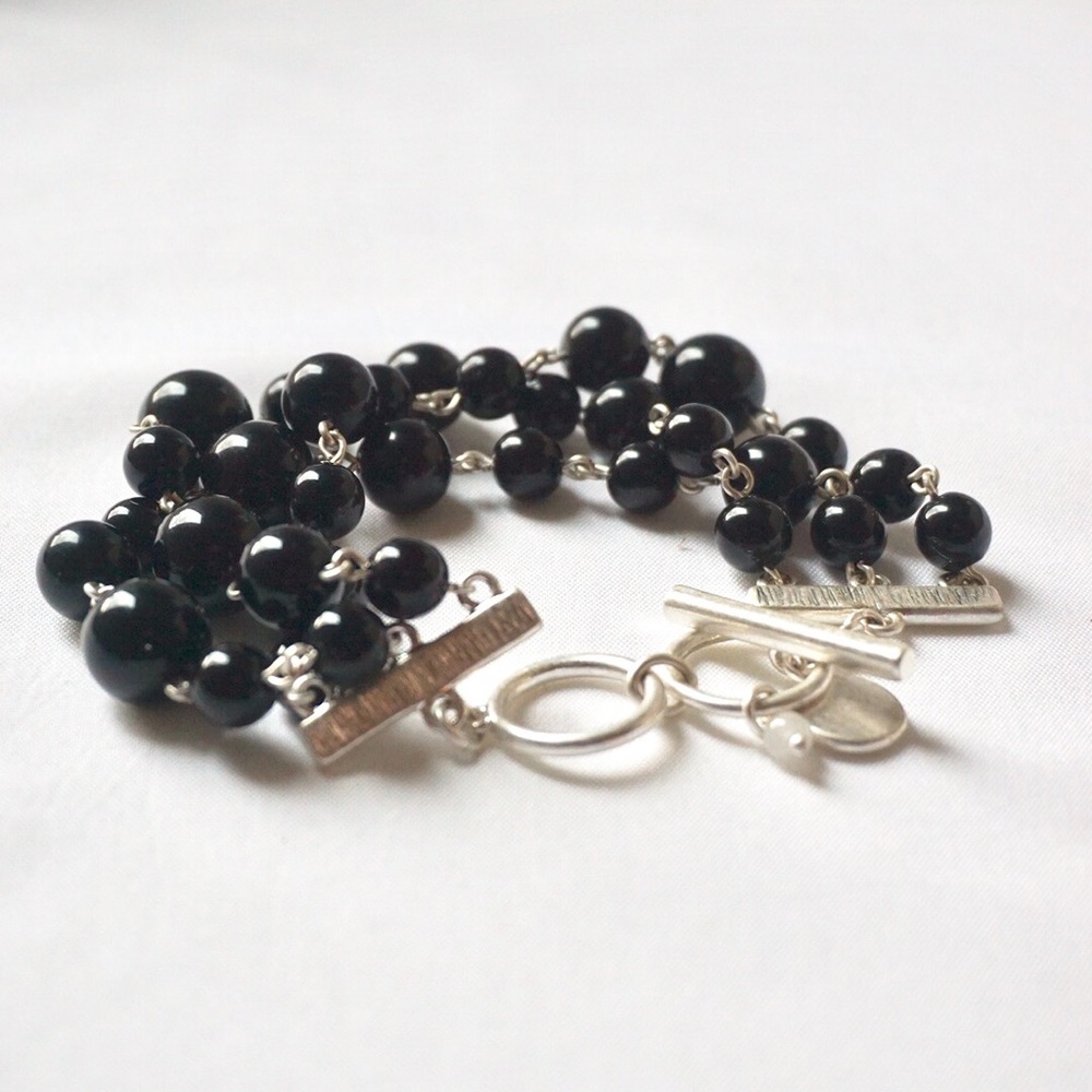 Cute Black Beaded Bracelet