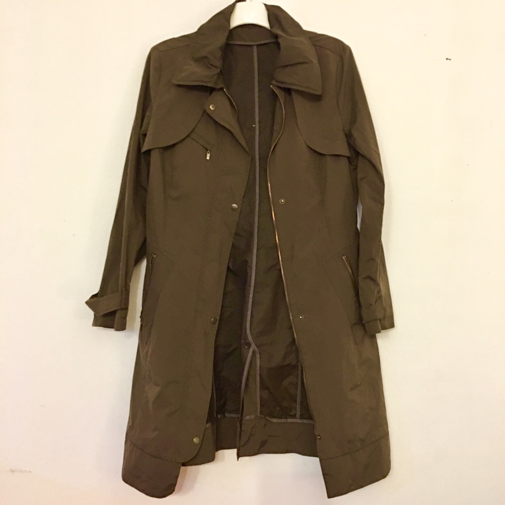 Brown zip up wind breaker