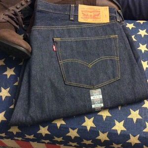 Levi's Strink-to-Fit Jeans NWOT