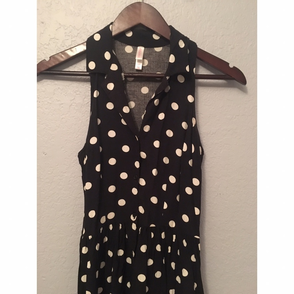 Polka Dot Collared Dress w/pockets