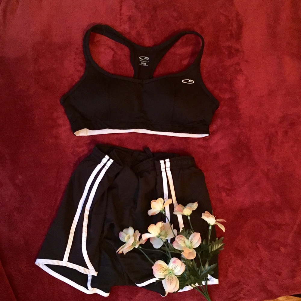 TODAY'S SALE✨ Champion Sports Bra 💪🏽