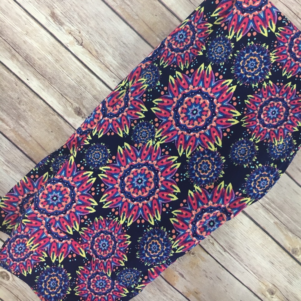 Lularoe Tall & Curvy Leggings (TC)