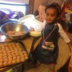 Meet your Posher, Candice