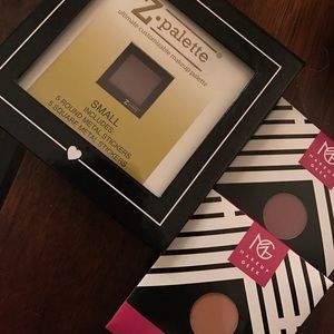 Small Z pallet with 2 pressed powder eye shadows