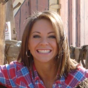 Meet your Posher, Elizabeth