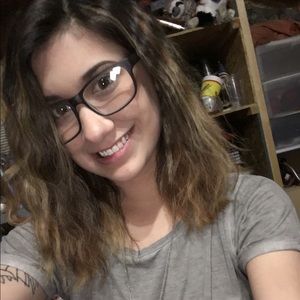 Meet your Posher, Whitney