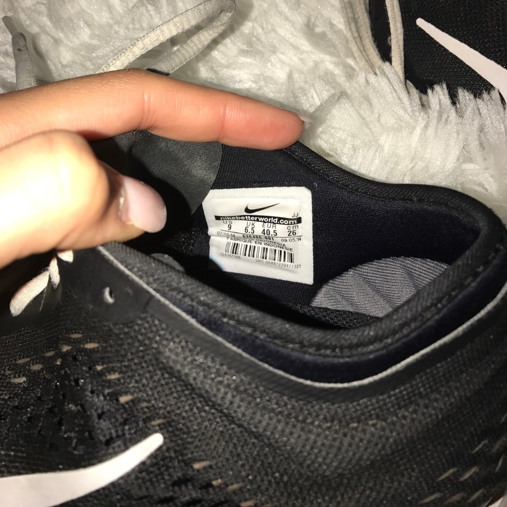 Nike Free - Picture 3 of 4