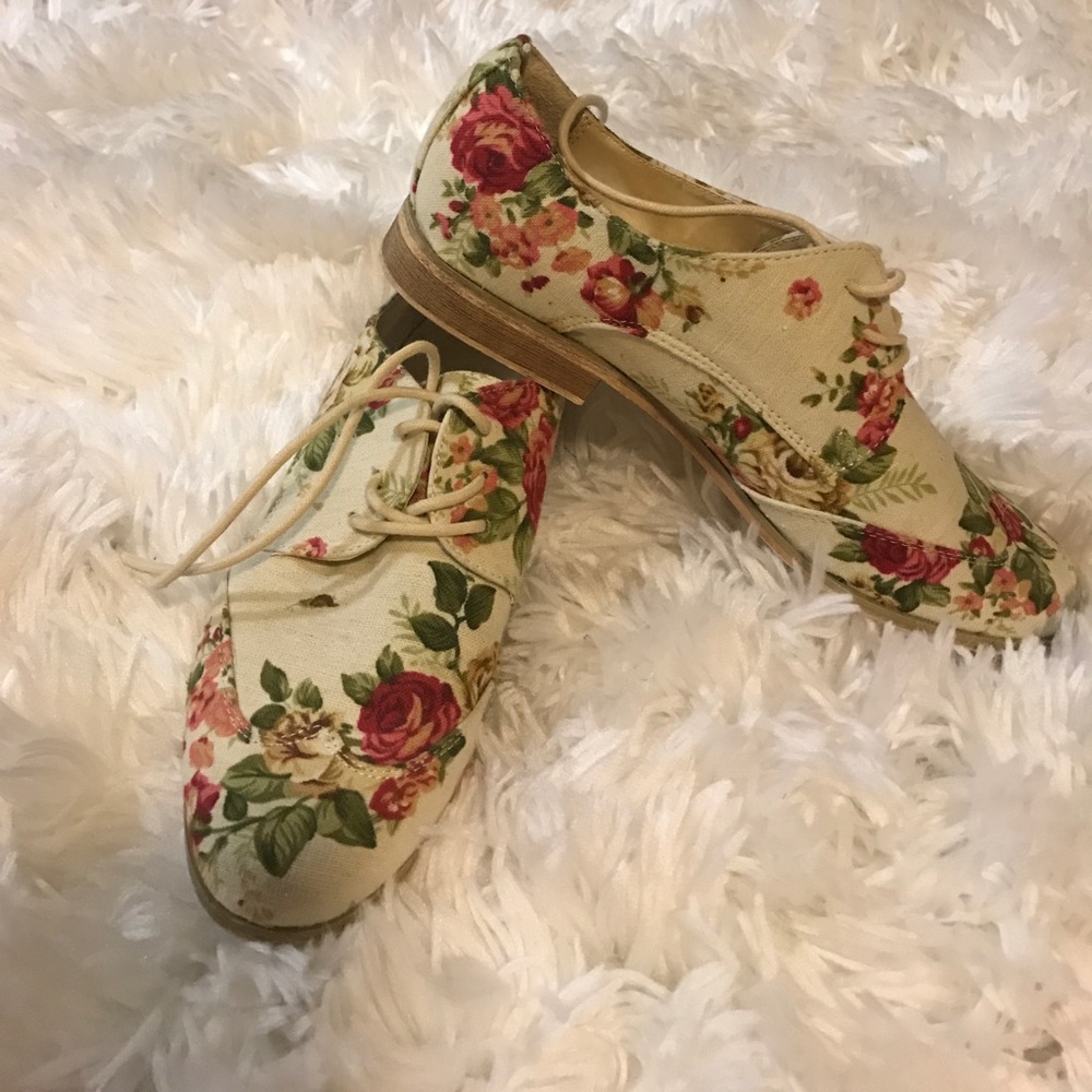 Forever 21 Floral shoes