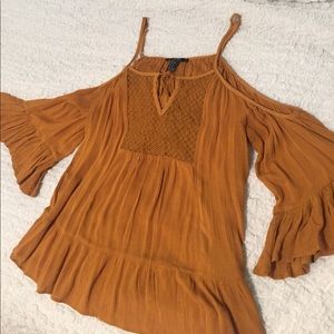 🌞BOHO 🌞COLD SHOULDER TOP WITH WIDE SLEEVES